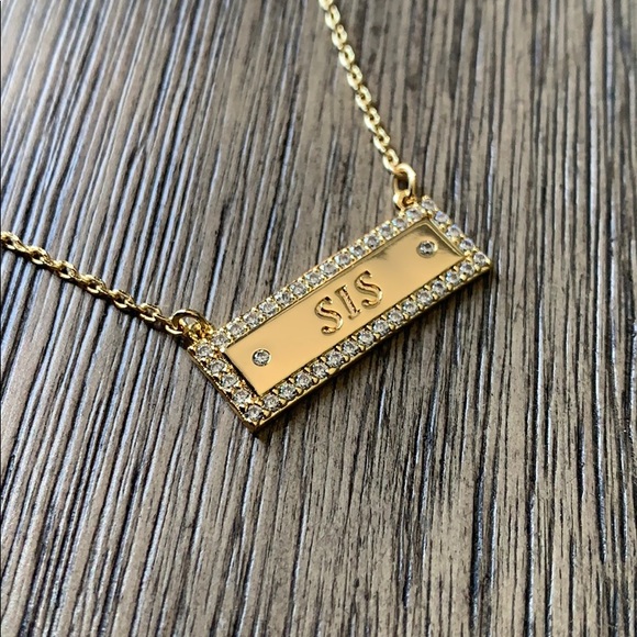 “SIS” BAR NECKLACE!! - Picture 5 of 7